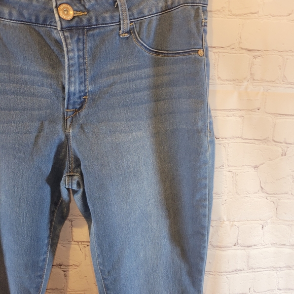 Jordace Super Skinny Jeans - Picture 5 of 11